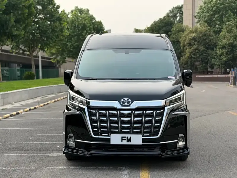Toyota Hiace, 2023
