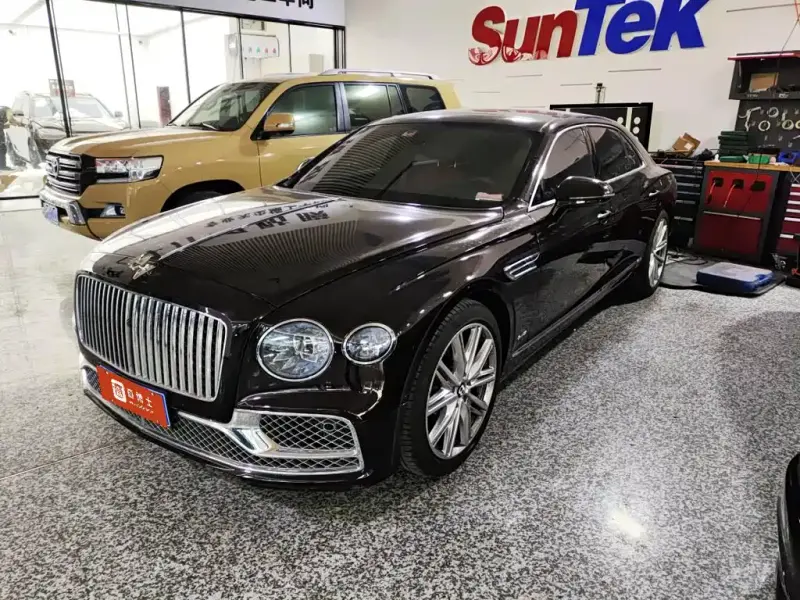 Bentley Flying Spur, 2021