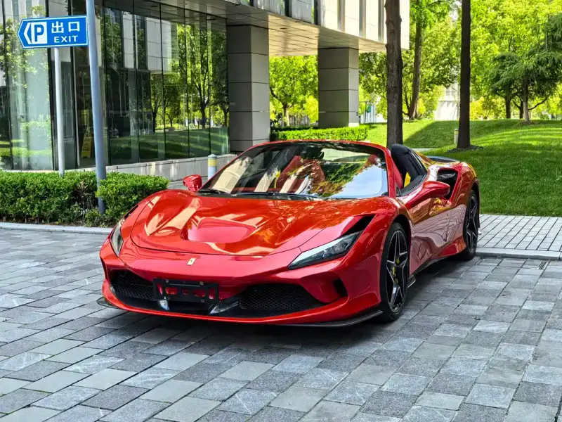 Ferrari F8, 2021 — фото 1