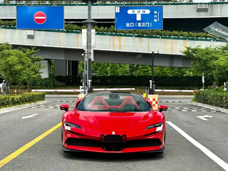 Ferrari SF90, 2022 — фото 1