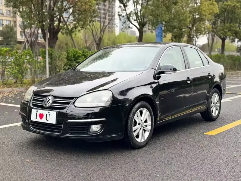 Volkswagen Sagitar, 2011