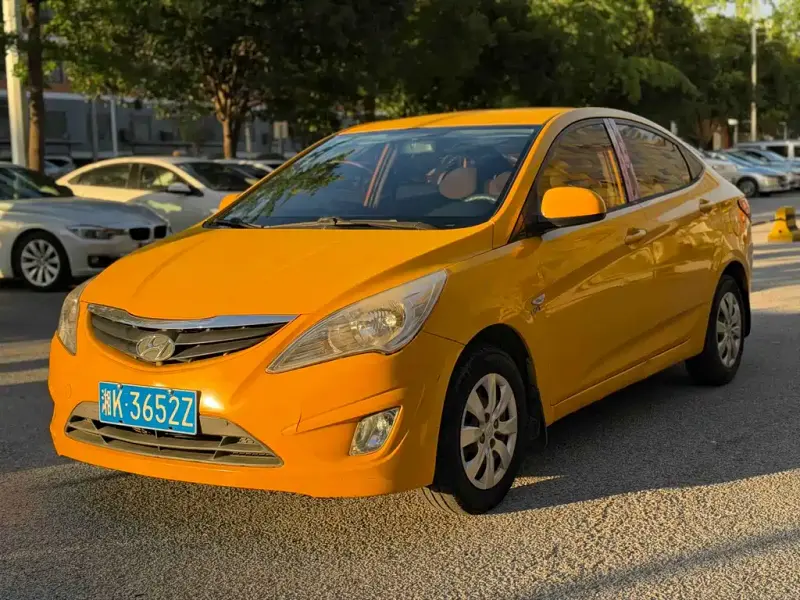 Hyundai Verna, 2013