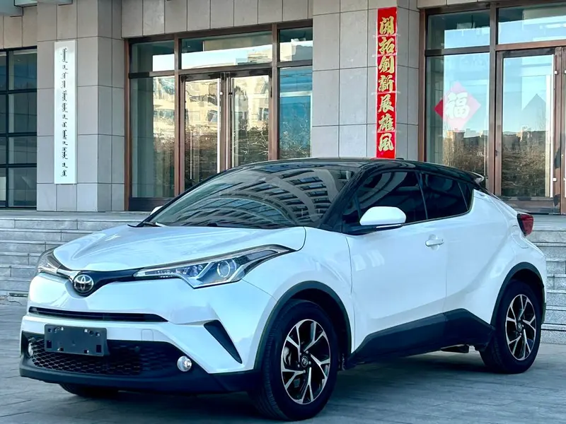 Toyota C-HR 2.0L Leading Edition, 2020 — фото 1