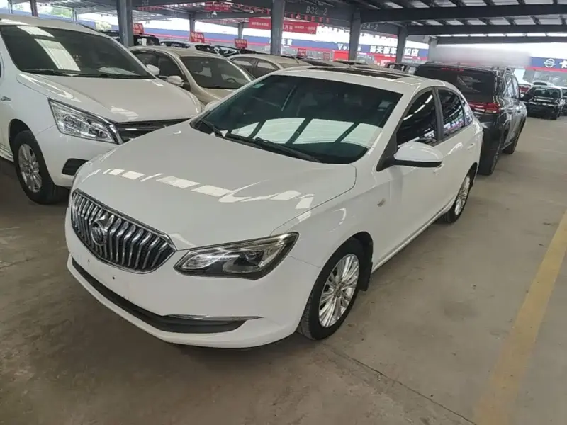 Buick Excelle, 2015
