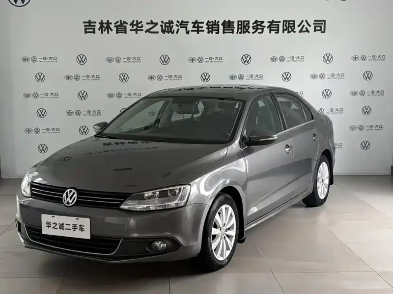Volkswagen Sagitar, 2014