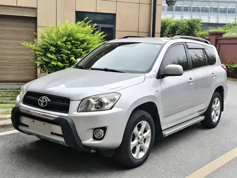 Toyota RAV4, 2013