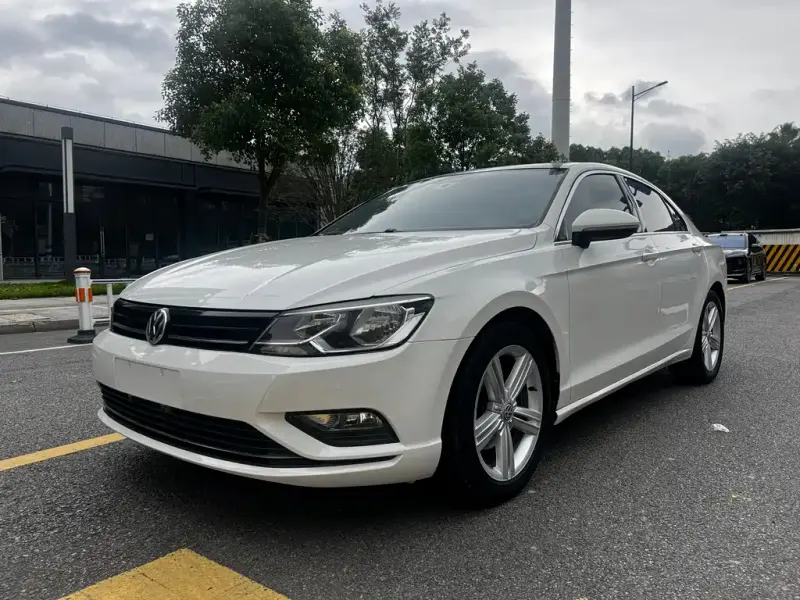 Volkswagen Lamando, 2015