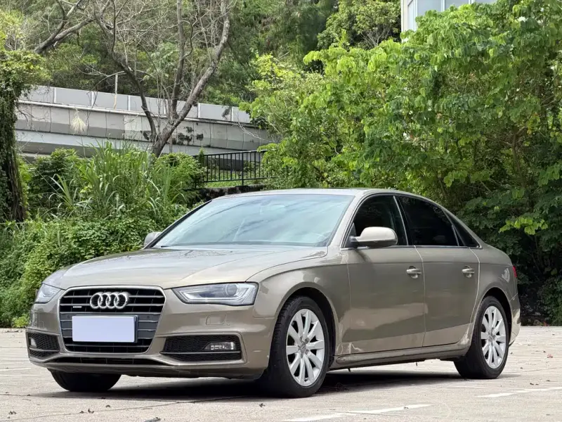 Audi A4L, 2014 — фото 1