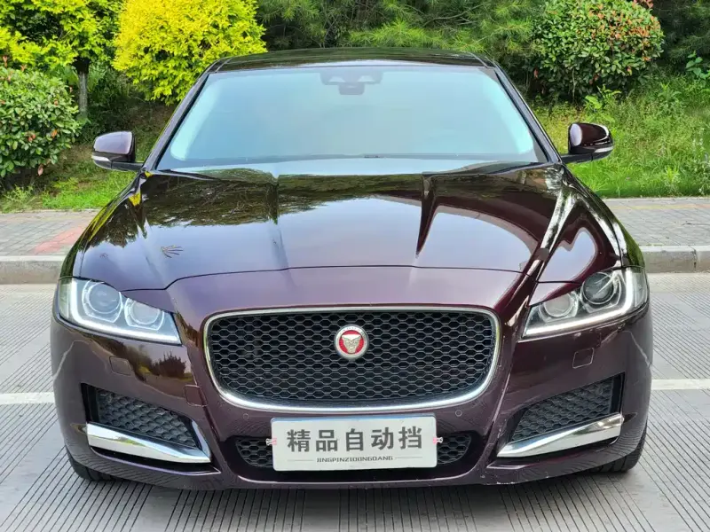 Jaguar XF, 2016