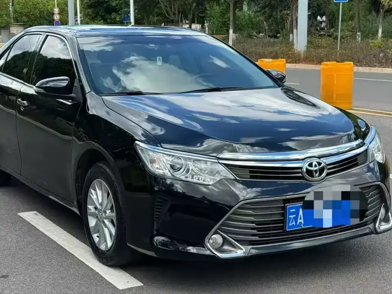 Toyota Camry, 2016
