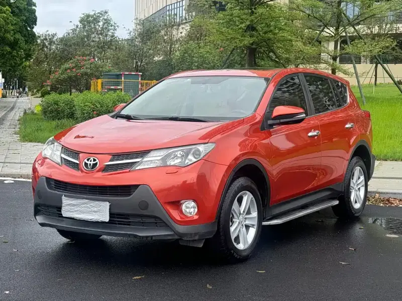 Toyota RAV4, 2015