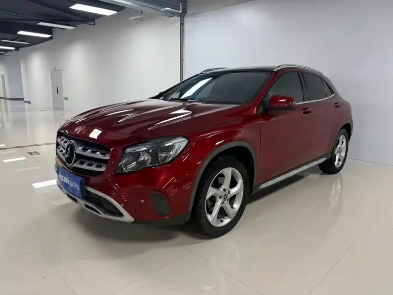 Mercedes-Benz GLA, 2018 — фото 1