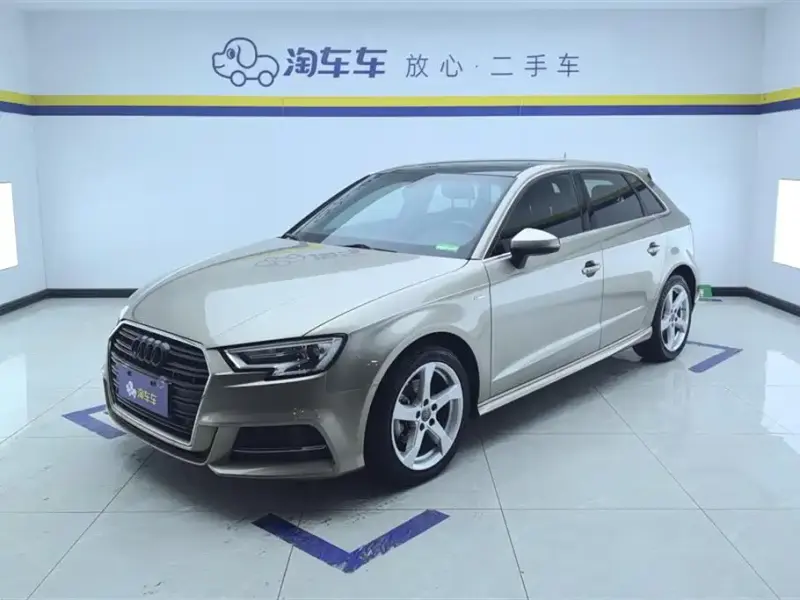 Audi A3, 2018 — фото 1