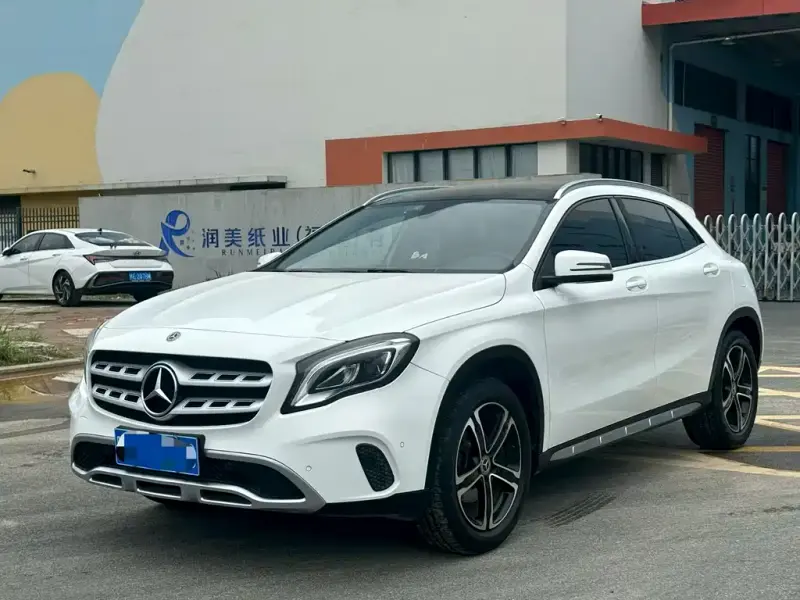 Mercedes-Benz GLA, 2018 — фото 1