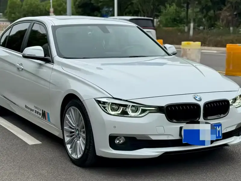 BMW 3 Series, 2018 — фото 1