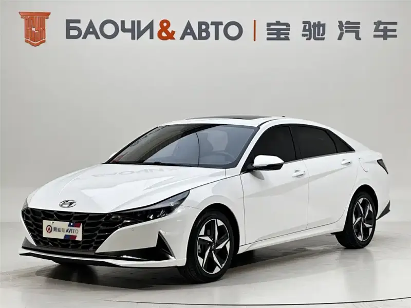 Hyundai Elantra, 2023 — фото 1