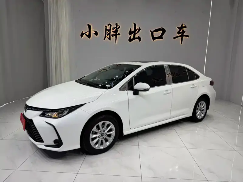 Toyota Corolla, 2022 — фото 1