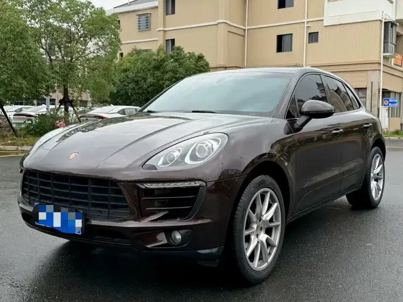 Porsche Macan, 2014