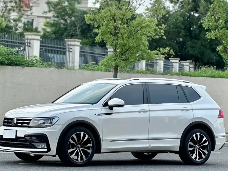 Volkswagen Tiguan L, 2021