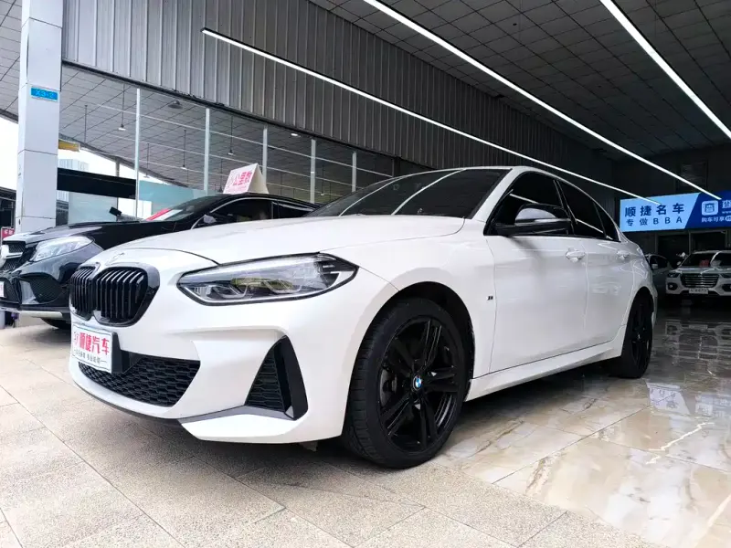 BMW 1 Series, 2023