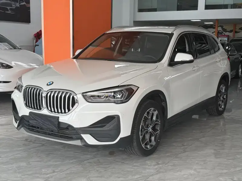 BMW X1, 2022 — фото 1