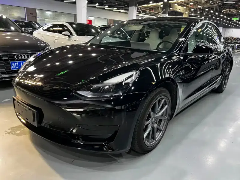 Tesla Model 3, 2022 — фото 1