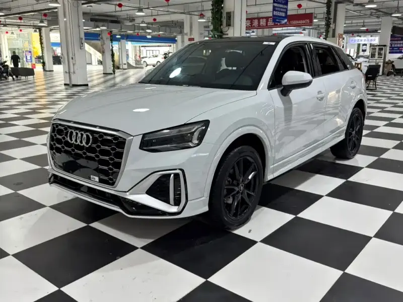 Audi Q2L, 2023