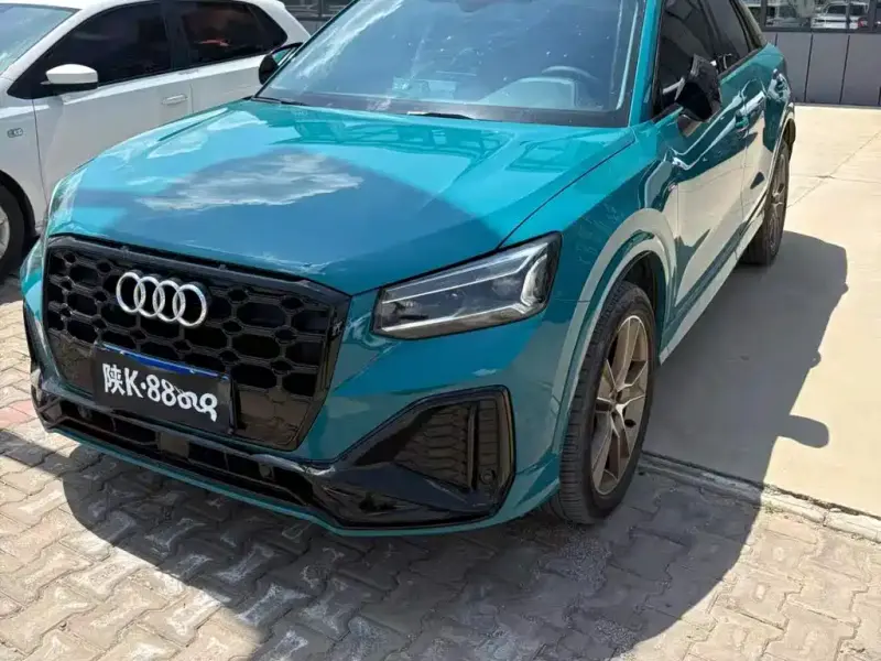 Audi Q2L, 2022