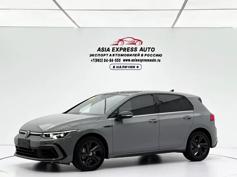 Volkswagen Golf, 2022