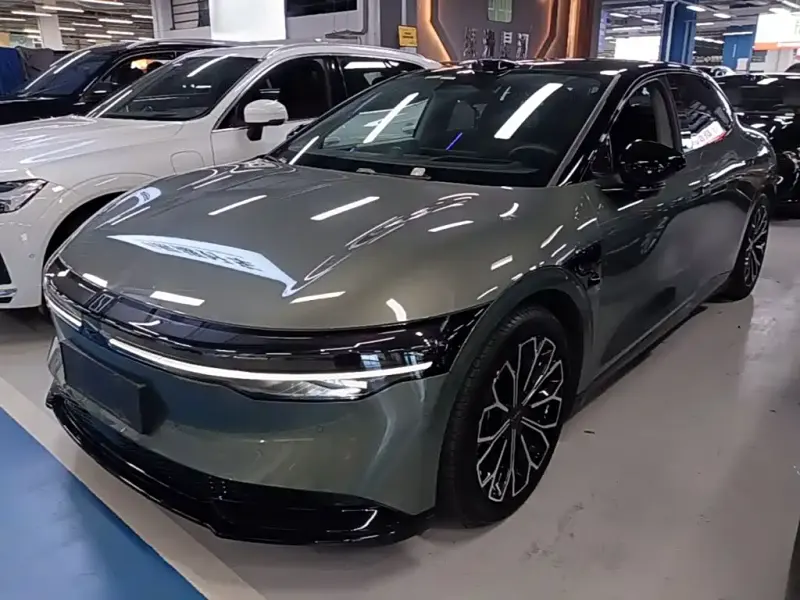 Zeekr 007, 2024