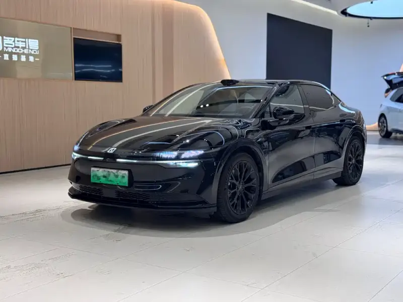Zeekr 007, 2024