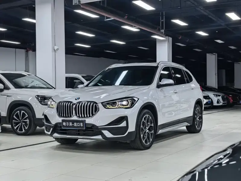 BMW X1, 2022 — фото 1