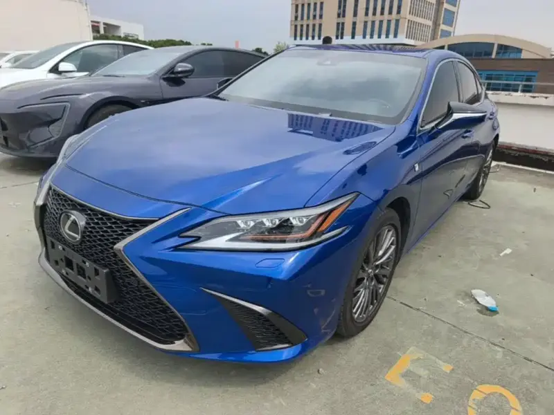 Lexus ES, 2019