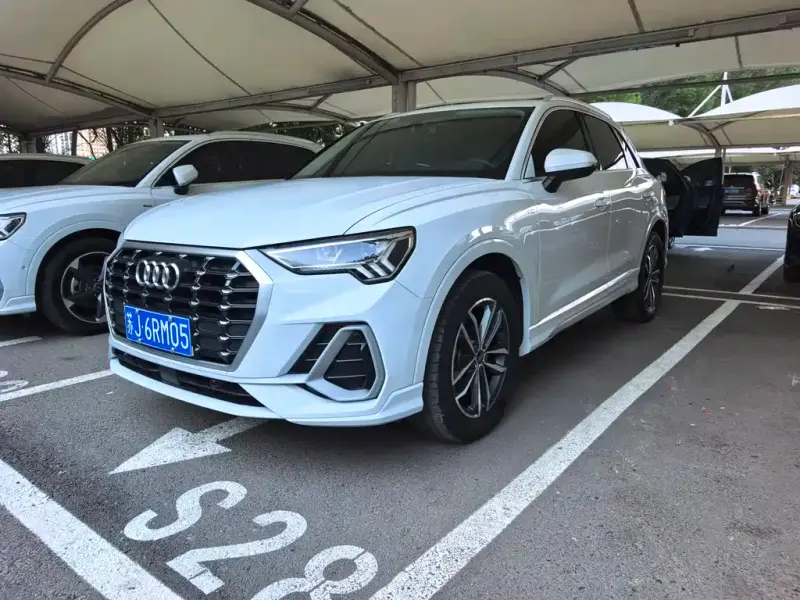 Audi Q3, 2022