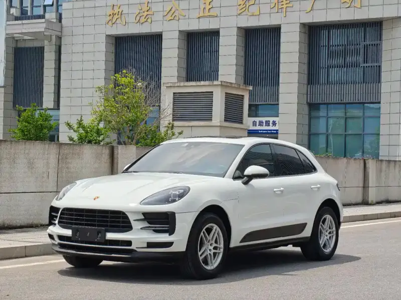 Porsche Macan, 2019