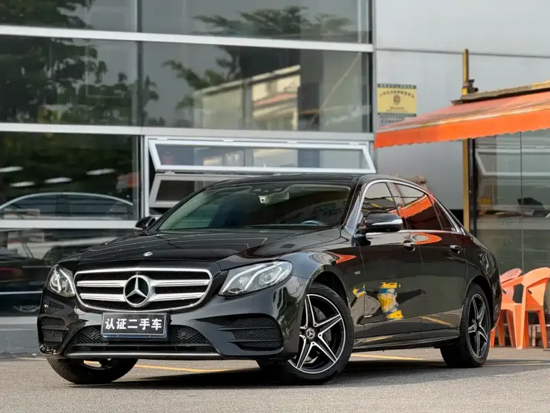 Mercedes-Benz E-Class, 2020 — фото 1