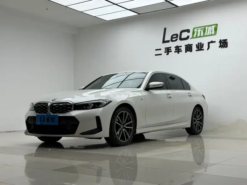 BMW 3 Series, 2023