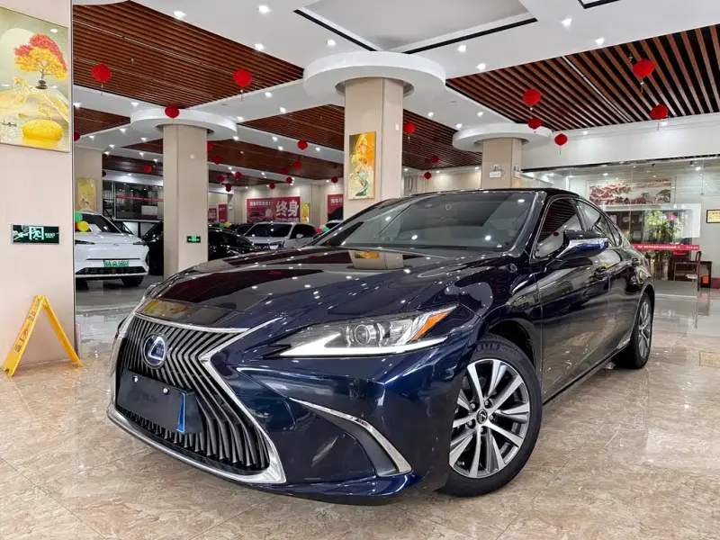 Lexus ES, 2021