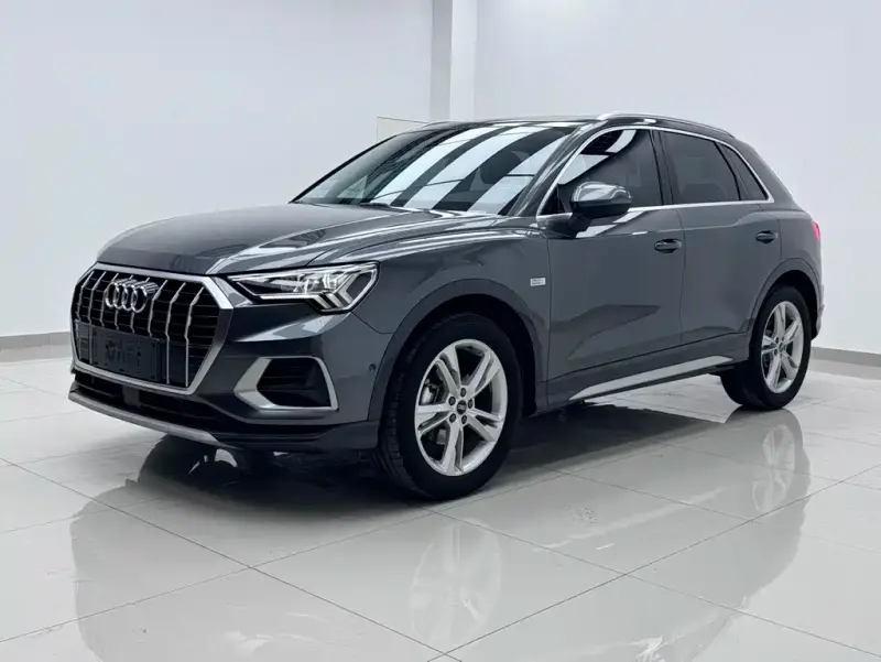 Audi Q3, 2022