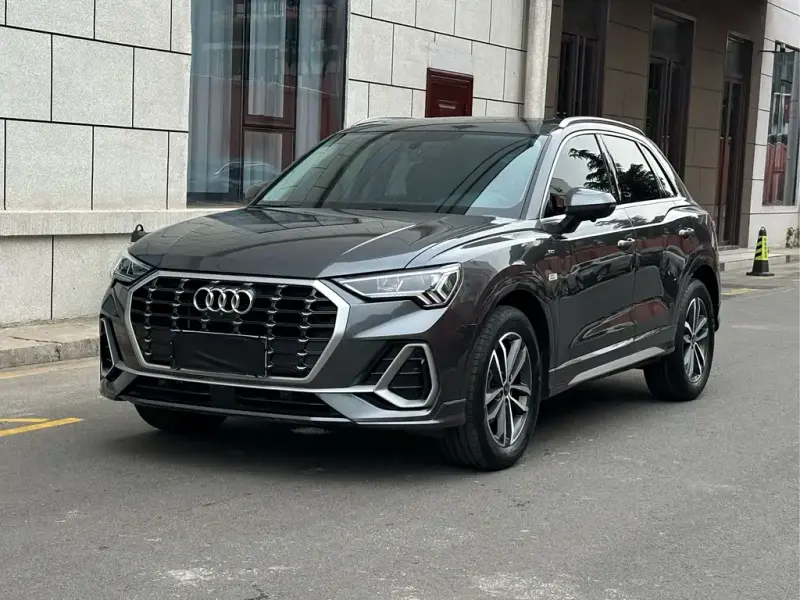 Audi Q3, 2022