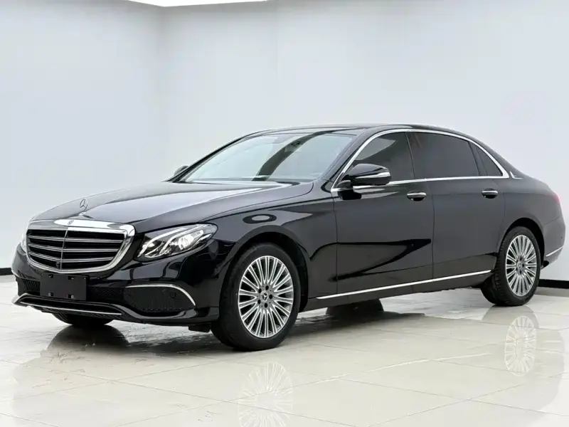 Mercedes-Benz E-Class, 2020 — фото 1