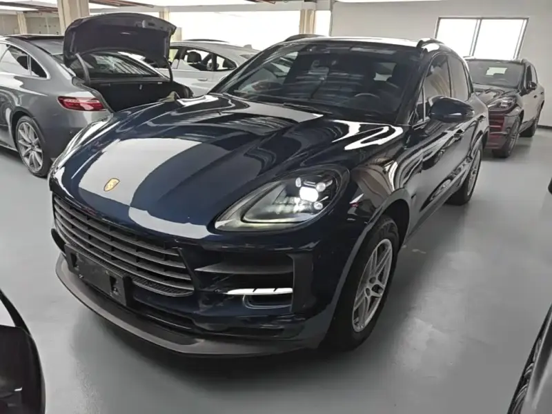 Porsche Macan, 2021