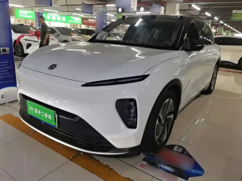 NIO ES8, 2023