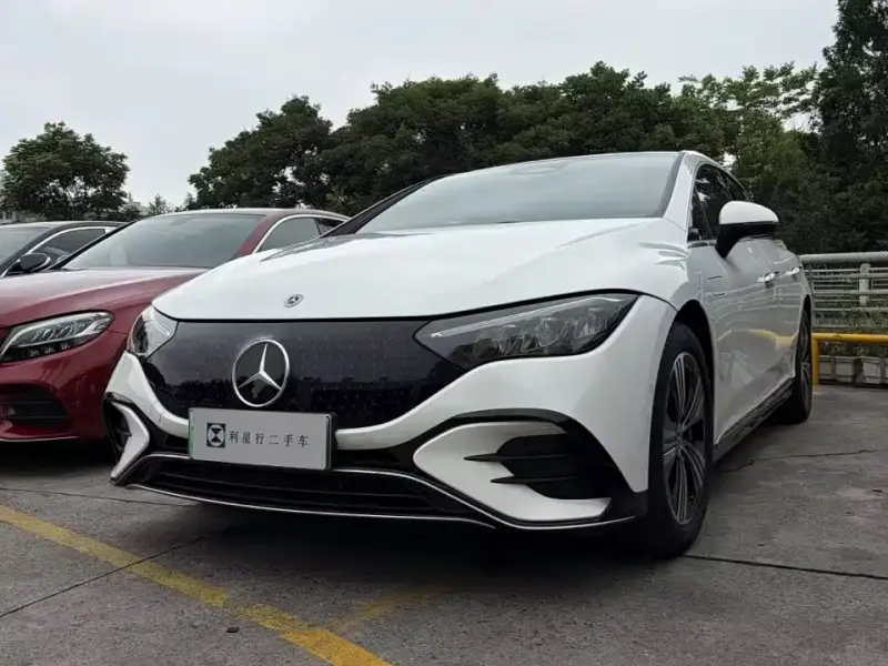 Mercedes-Benz EQE, 2025
