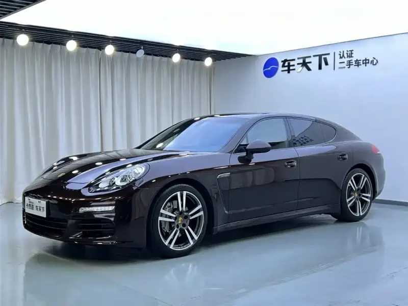 Porsche Panamera, 2016