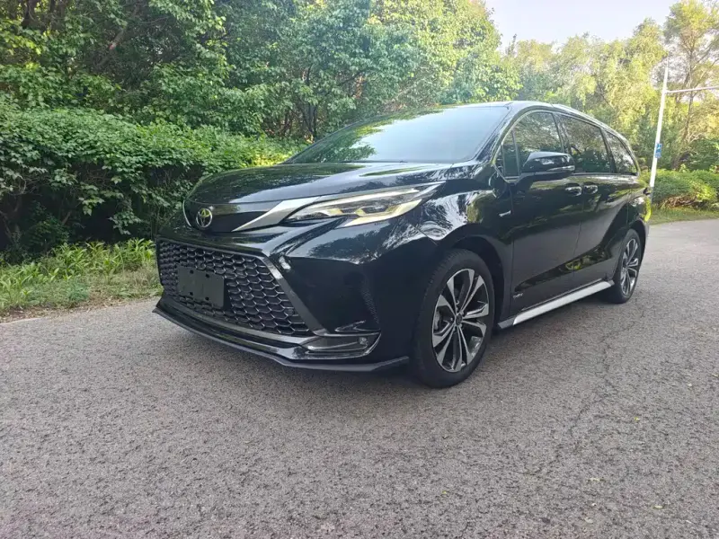 Toyota Granvia, 2025