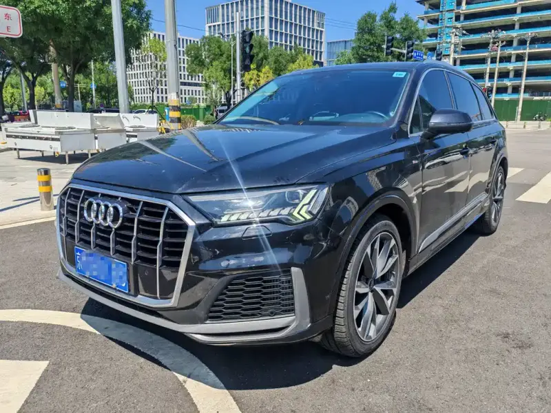 Audi Q7, 2021 — фото 1