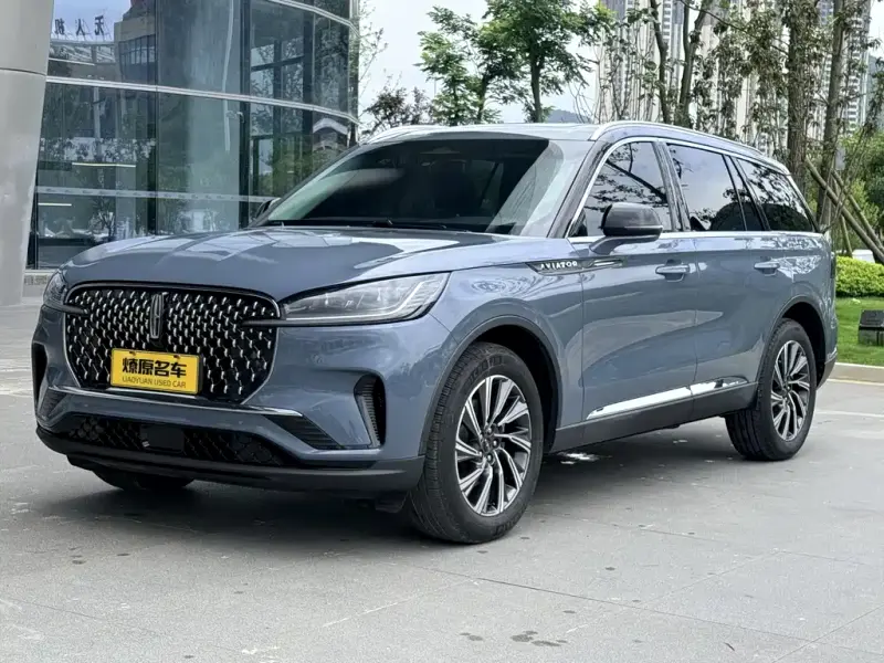 Lincoln Aviator, 2025