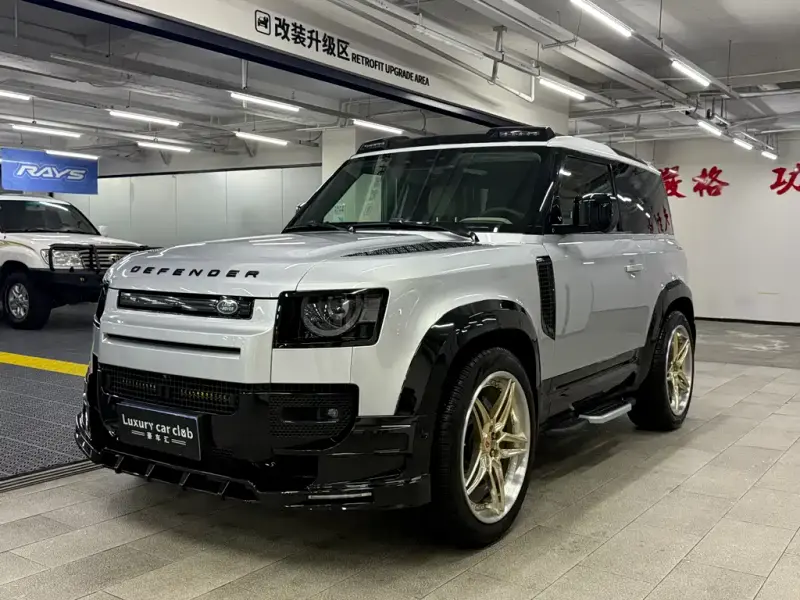 Land Rover Defender, 2021