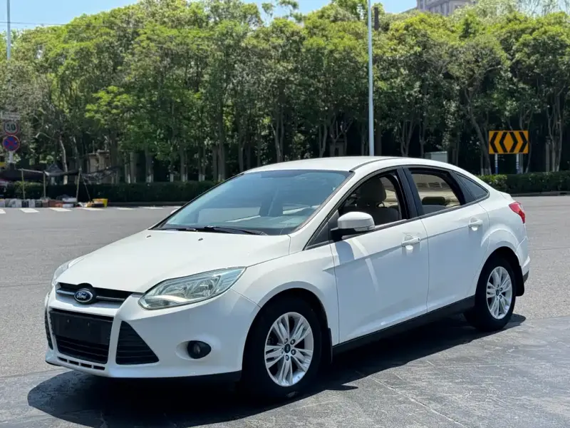Ford Focus, 2013 — фото 1